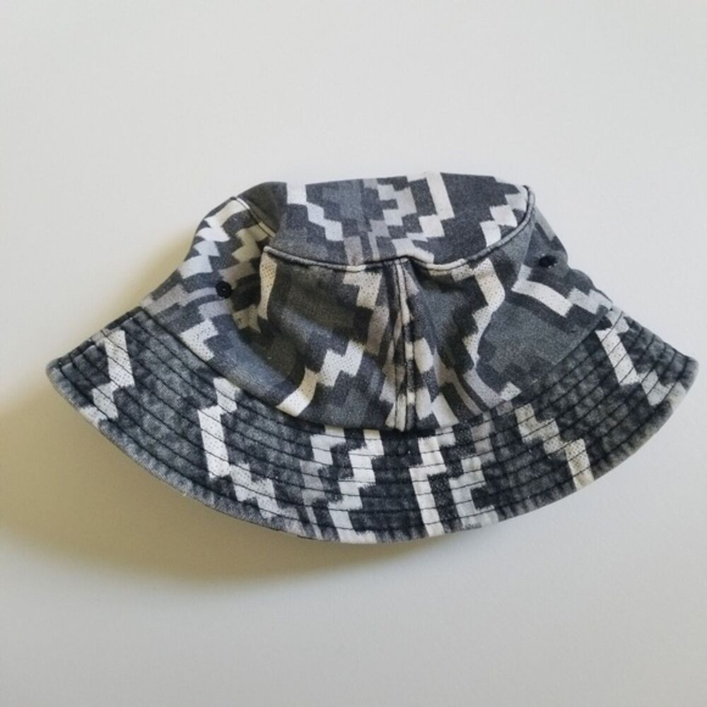 Cotton On Y2K Gray Bucket Hat